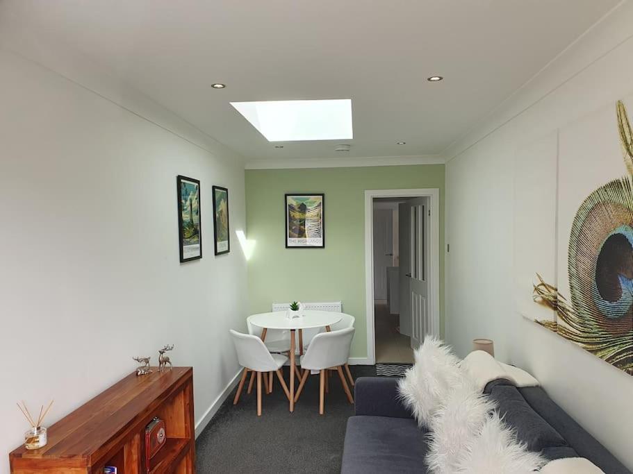 The Elfin- Lovely 1 Bedroom - Free Parking Bridge of Allan Extérieur photo